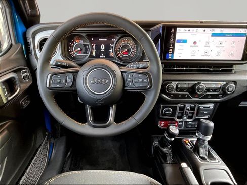 Used 2024 Jeep Wrangler Unlimited Sport AWD/4WD image 8