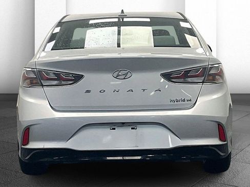 Used 2018 Hyundai Sonata SE image 3