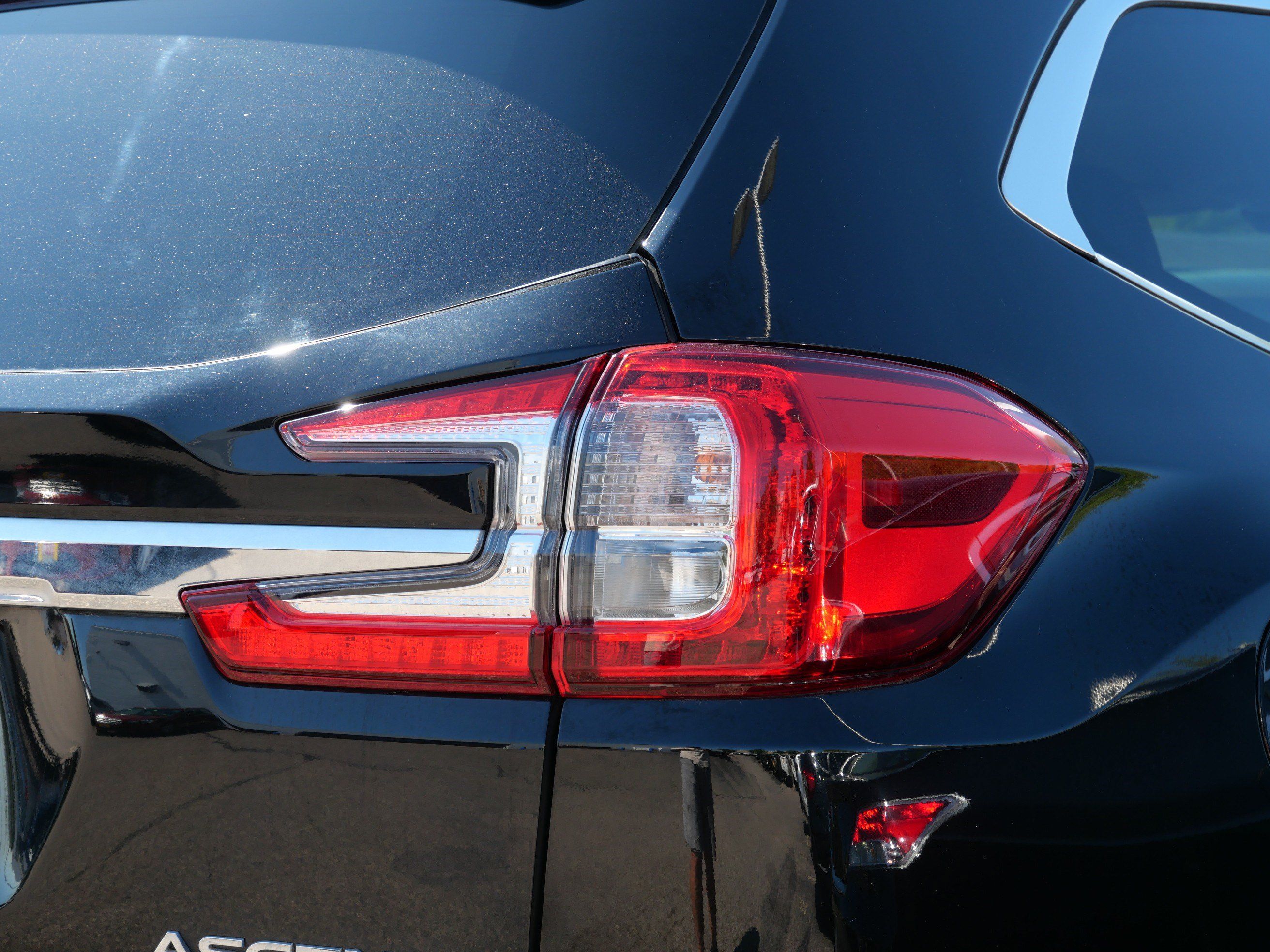 Used 2023 Subaru Ascent Limited AWD/4WD image 8