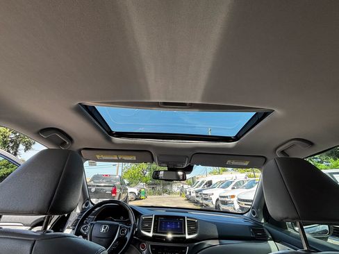 Used 2017 Honda Pilot EX-L image 17