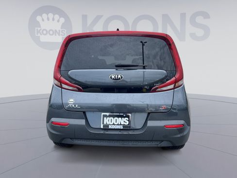 Used 2020 Kia Soul S FWD image 15