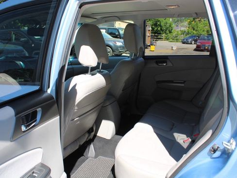 Used 2012 Subaru Forester 2.5X Limited AWD/4WD image 24