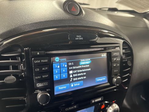 Used 2016 Nissan Juke SL image 24