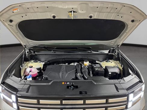 Certified 2025 Hyundai Santa Fe SEL image 13