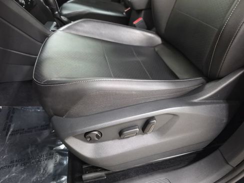 Used 2018 Volkswagen Tiguan SEL FWD image 29