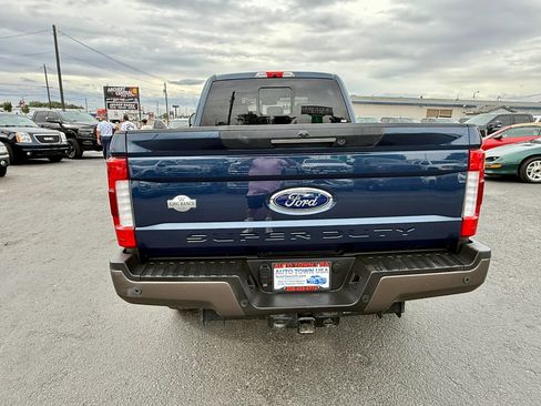 Used 2017 Ford F350 King Ranch w/ King Ranch Ultimate Package AWD/4WD image 4
