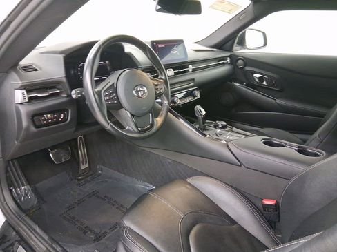 Used 2022 Toyota Supra Premium w/ Driver Assist Package image 4
