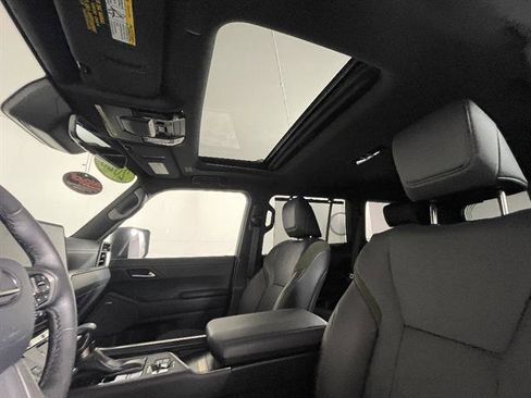 Used 2025 Lexus GX 550 AWD/4WD image 10