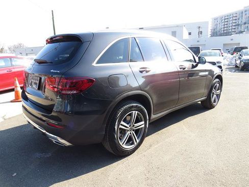 Used 2020 Mercedes-Benz GLC 300 4MATIC image 4