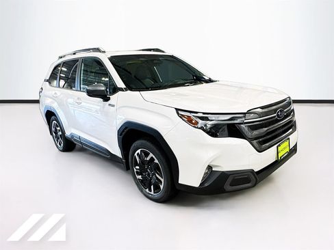 New 2026 Subaru Forester Touring AWD/4WD image 3