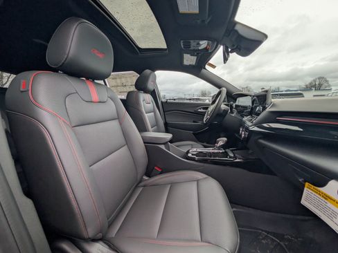New 2026 Chevrolet Trax RS w/ Sunroof Package image 33