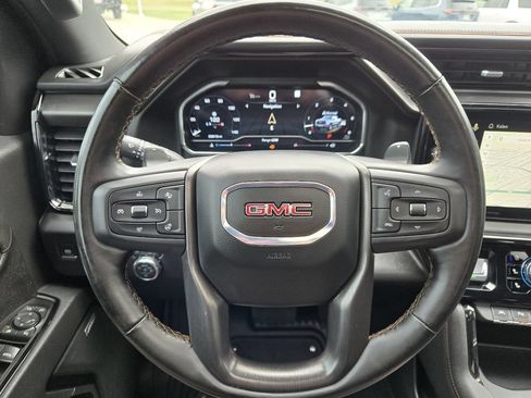 Used 2025 GMC Sierra 1500 AT4 w/ Technology Package AWD/4WD image 26