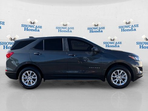 Used 2021 Chevrolet Equinox LS w/ LPO, Floor Liner Package AWD/4WD image 9
