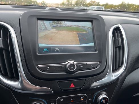 Used 2018 Chevrolet Equinox LT image 37