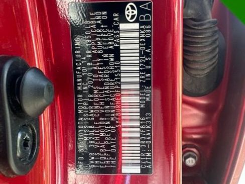 Used 2015 Toyota Corolla LE FWD image 15