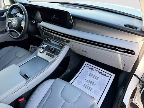 Used 2023 Hyundai Palisade SEL image 13