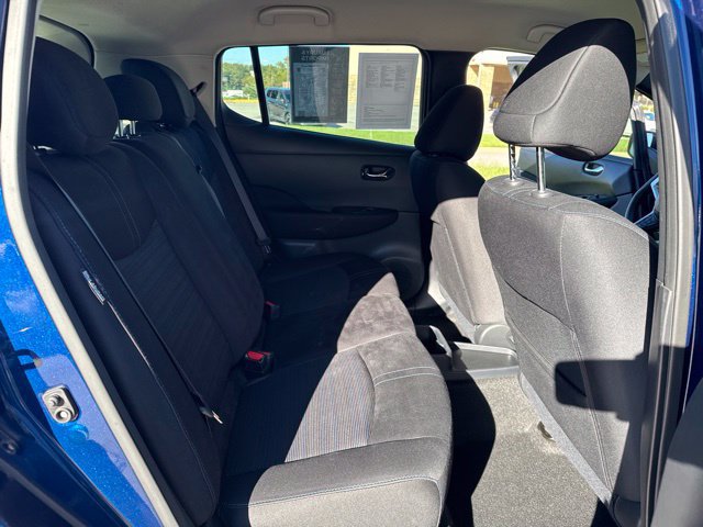 Used 2025 Nissan Leaf S FWD image 9