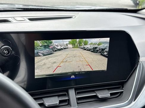 Used 2025 Chevrolet Trax LT w/ Driver Confidence Package FWD image 23