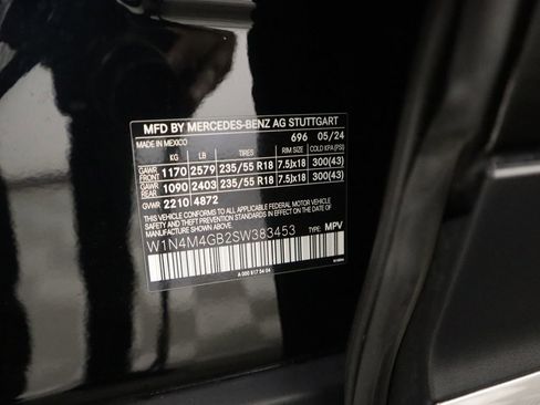 Certified 2025 Mercedes-Benz GLB 250 image 35