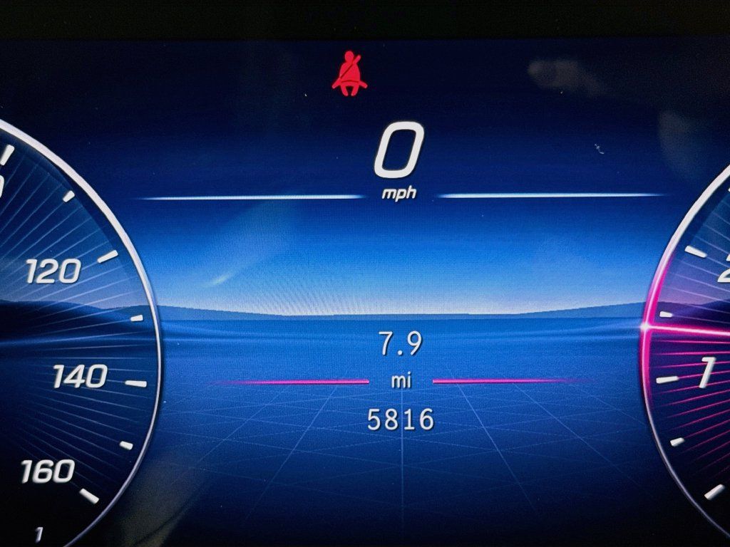 Used 2026 Mercedes-Benz GLC 300 4MATIC image 12
