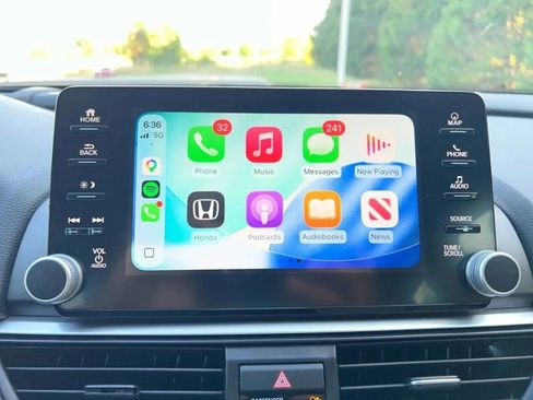 Used 2019 Honda Accord Touring image 34