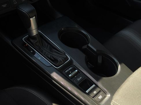 Certified 2025 Honda Civic Sport image 23