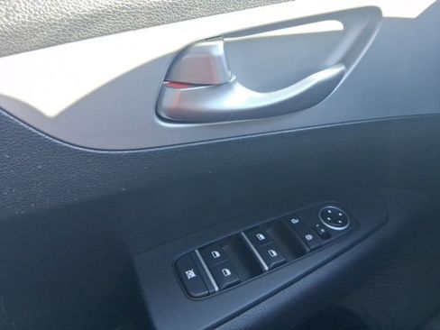 Used 2023 Kia Forte LXS image 16