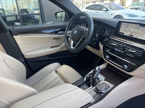 Used 2018 BMW 530i xDrive image 13