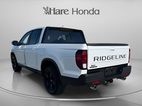 New 2026 Honda Ridgeline Black Edition image 3