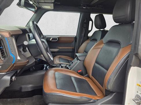 Used 2023 Ford Bronco Outer Banks AWD/4WD image 15