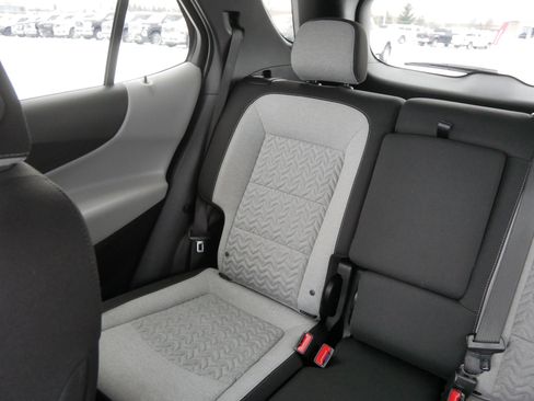 Used 2024 Chevrolet Equinox LS image 12