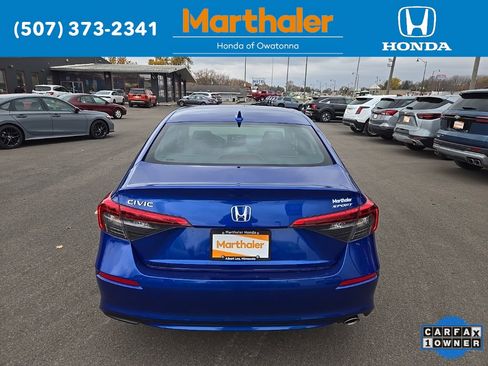 Used 2023 Honda Civic Sport image 4