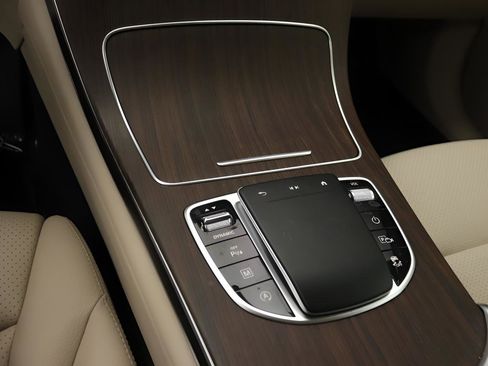 Used 2022 Mercedes-Benz GLC 300 image 15