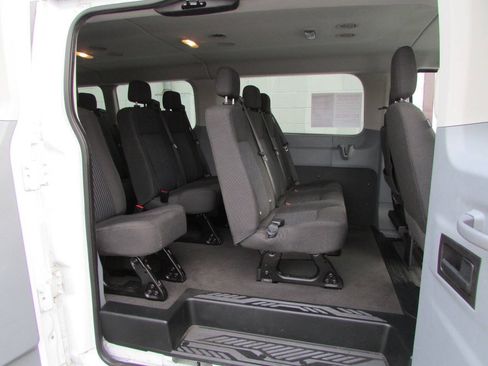 Used 2016 Ford Transit 350 XL RWD image 5