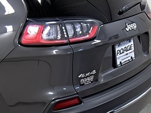 Used 2022 Jeep Cherokee Limited AWD/4WD image 10