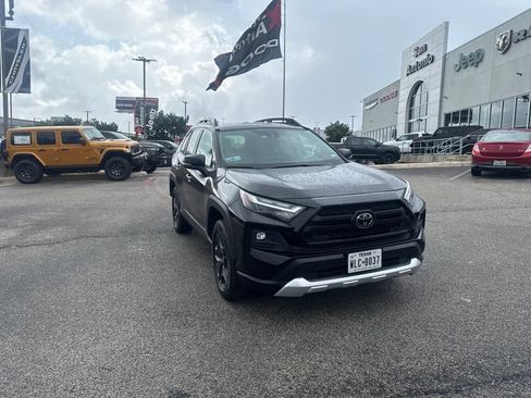 Used 2024 Toyota RAV4 Adventure AWD/4WD image 10