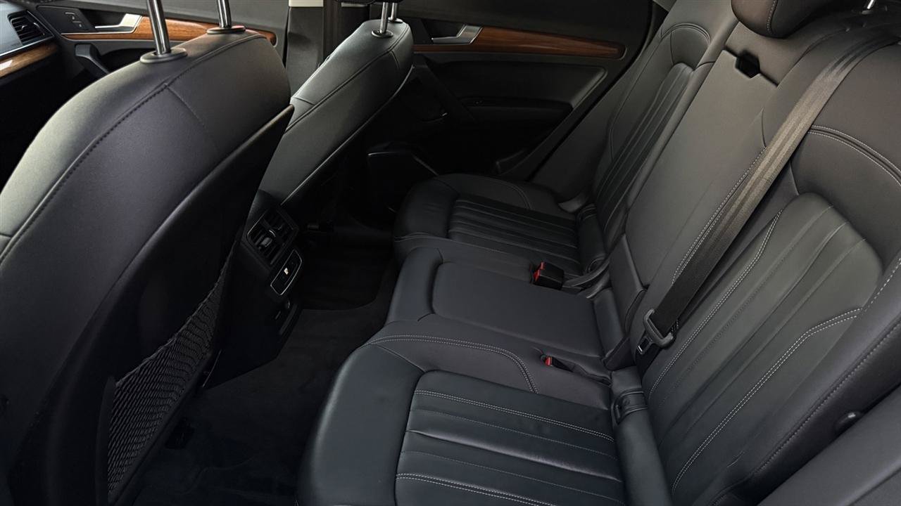 Used 2023 Audi Q5 2.0T Premium AWD/4WD image 30