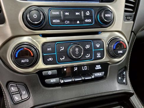 Used 2020 GMC Yukon Denali w/ Denali Ultimate Black Edition image 16