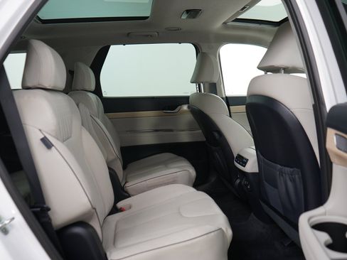 Certified 2024 Hyundai Palisade Limited AWD/4WD image 12
