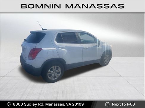Used 2016 Chevrolet Trax LS image 3