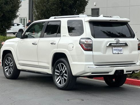 Used 2017 Toyota 4Runner Limited image 7