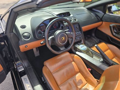 Used 2006 Lamborghini Gallardo Spyder image 25