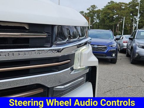 Used 2022 Chevrolet Silverado 1500 High Country w/ Technology Package image 10