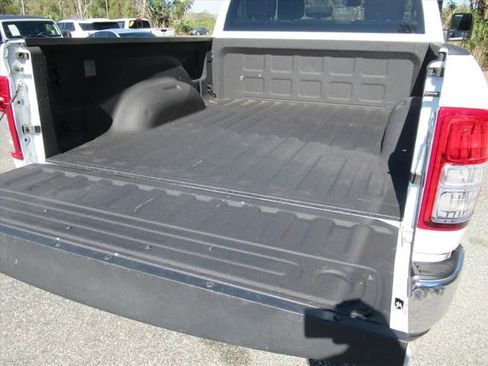 Used 2024 RAM 2500 Big Horn w/ Bed Utility Group image 27