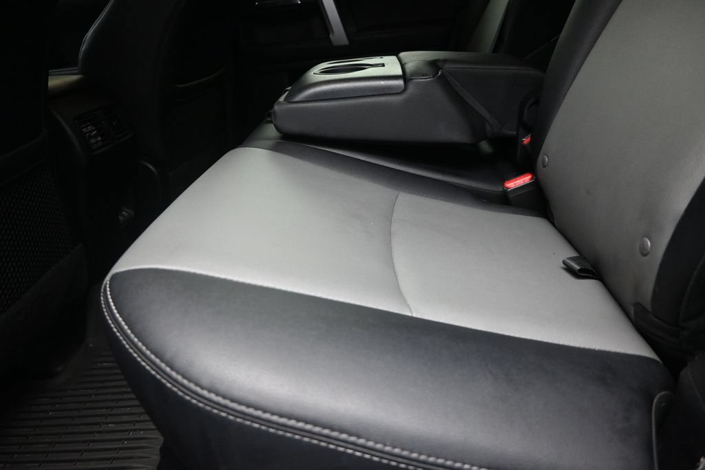 Used 2021 Toyota 4Runner SR5 Premium w/ Moonroof Package RWD image 16