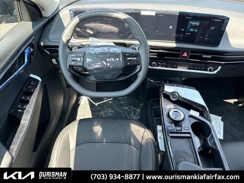 New 2025 Kia EV6 Light w/ Light LR Technology Package image 8