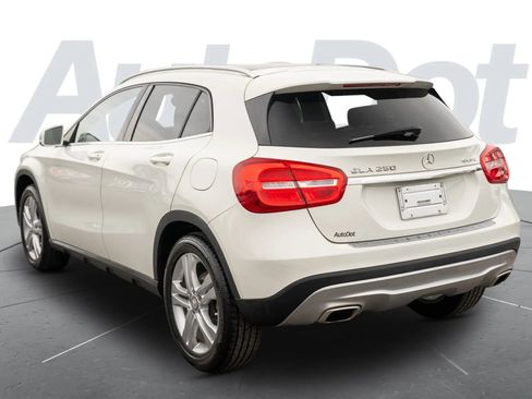 Used 2015 Mercedes-Benz GLA 250 4MATIC image 2