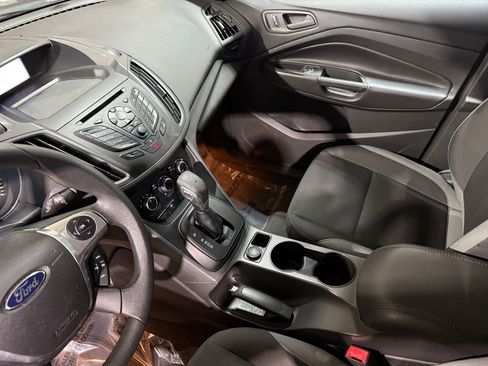 Used 2014 Ford Escape S image 30
