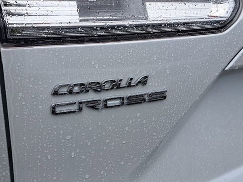 Used 2025 Toyota Corolla Cross L image 5