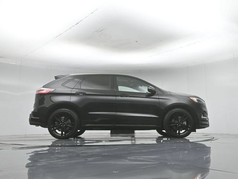 Used 2019 Ford Edge ST w/ Equipment Group 401A AWD/4WD image 8